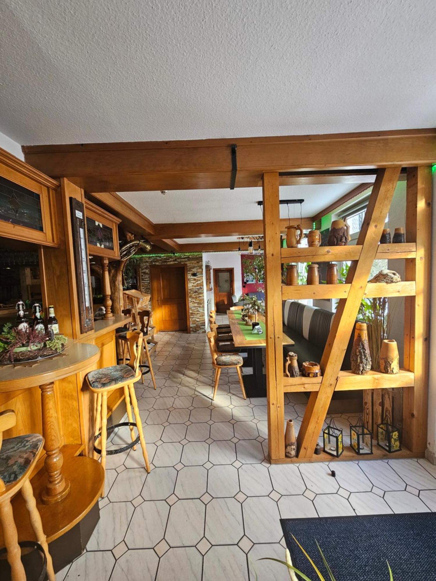Pension & Gasthof "Am Park" Ug Stutzerbach ภายนอก รูปภาพ